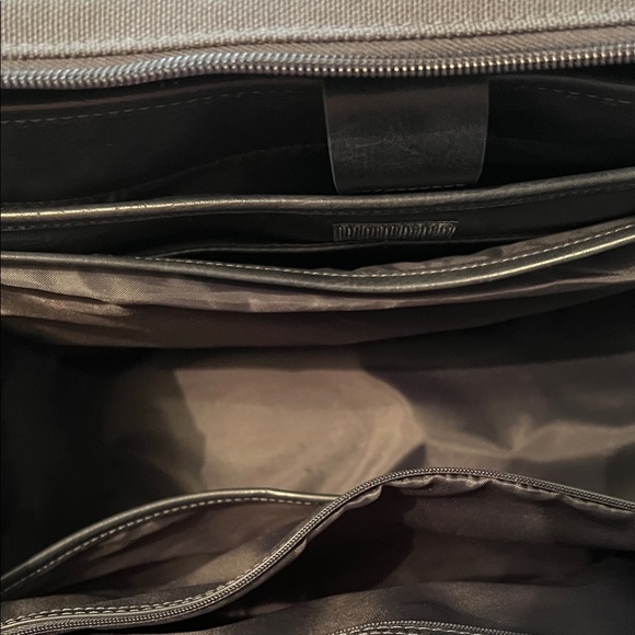 Beis mini convertible weekender in navy - Picture 2 of 12